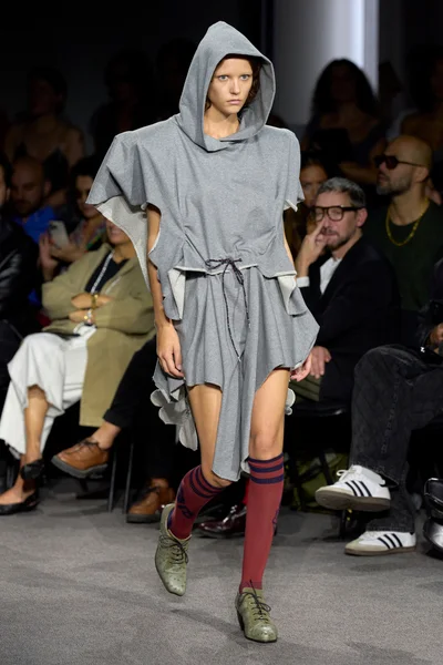 Look 22